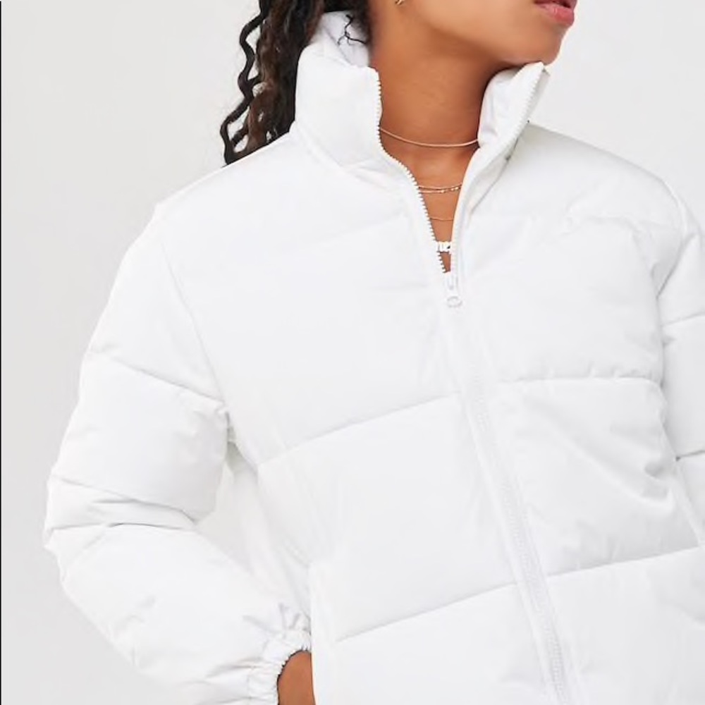 FOREVER 21 WHITE PUFFER JACKET